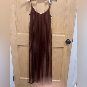 Vince Pleated Satin Midi Dress size M